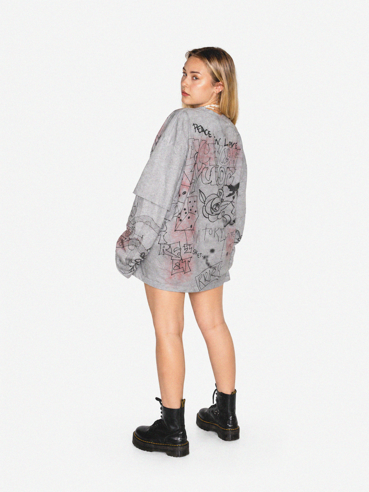 LAYERED GRAFFITI LONGSLEEVE