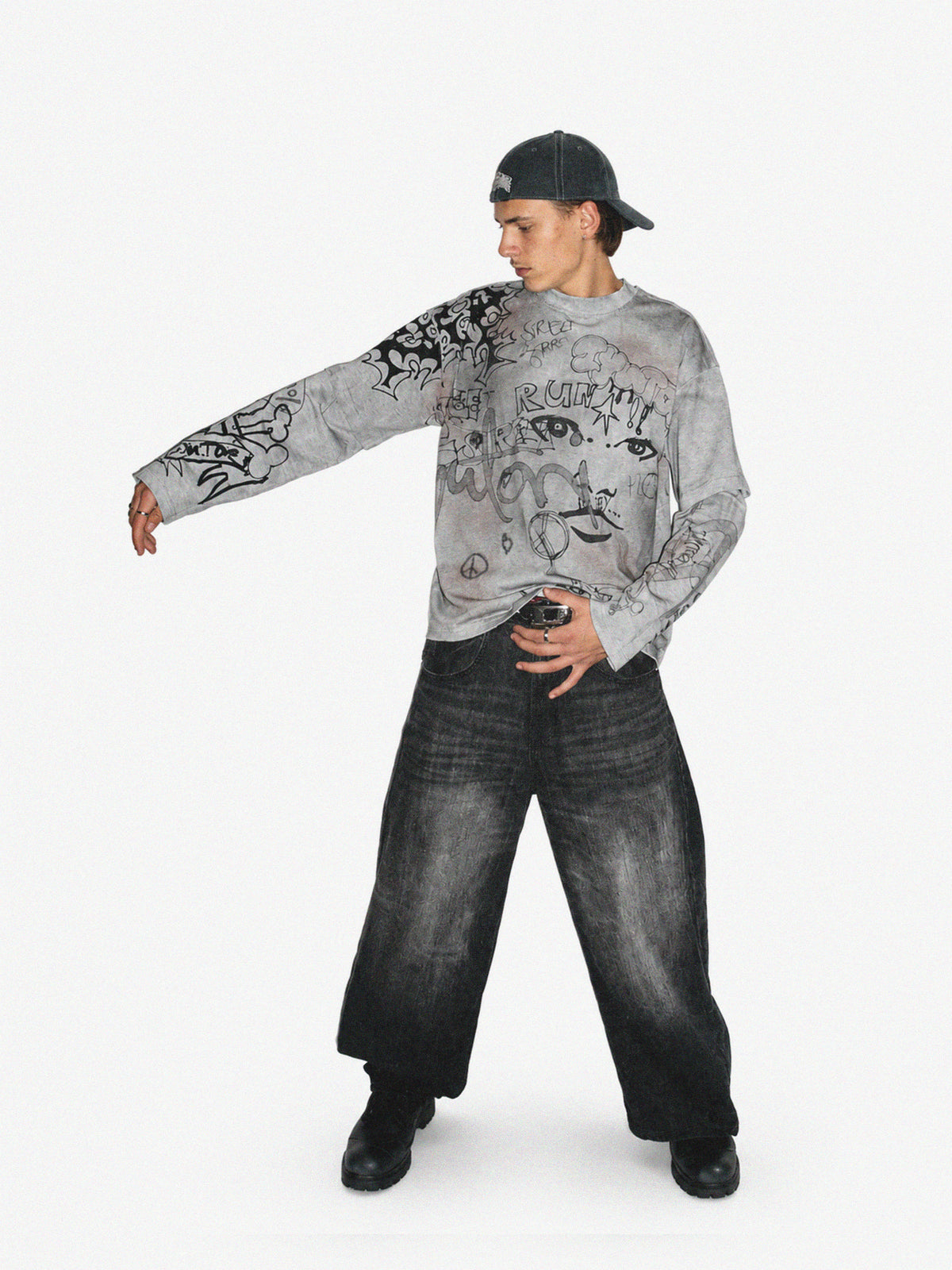 LAYERED GRAFFITI LONGSLEEVE